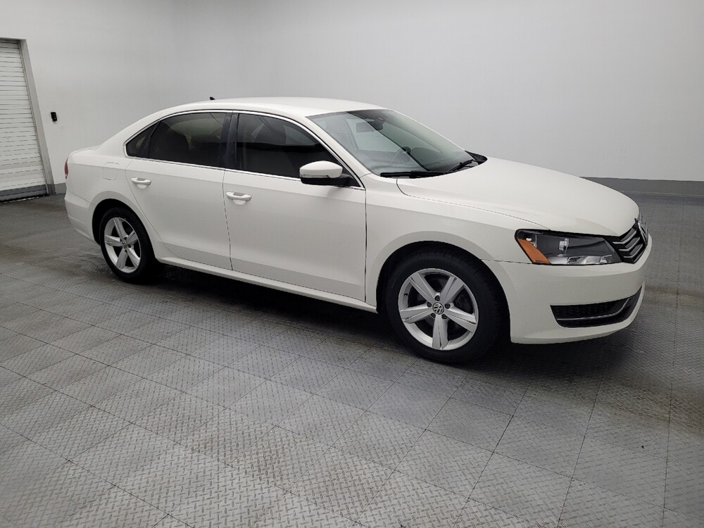 2015 Volkswagen Passat in Orlando, FL 32808 - 18096177 11