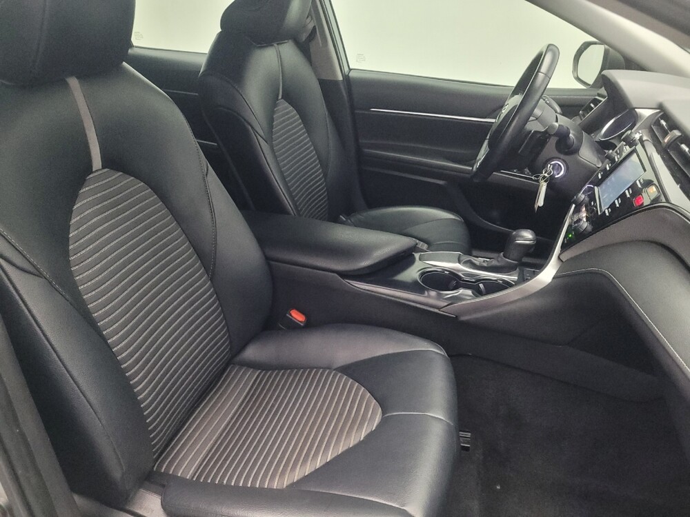 2020 Toyota Camry in Conyers, GA 30094 - 18096187 21