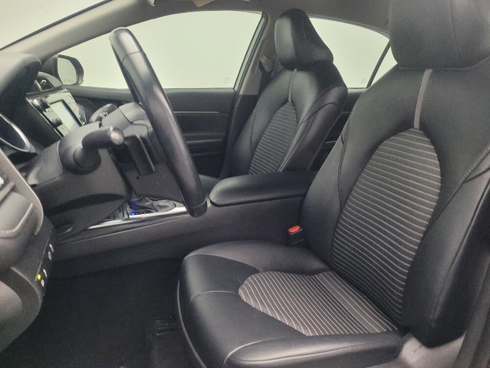 2020 Toyota Camry in Conyers, GA 30094 - 18096187 17