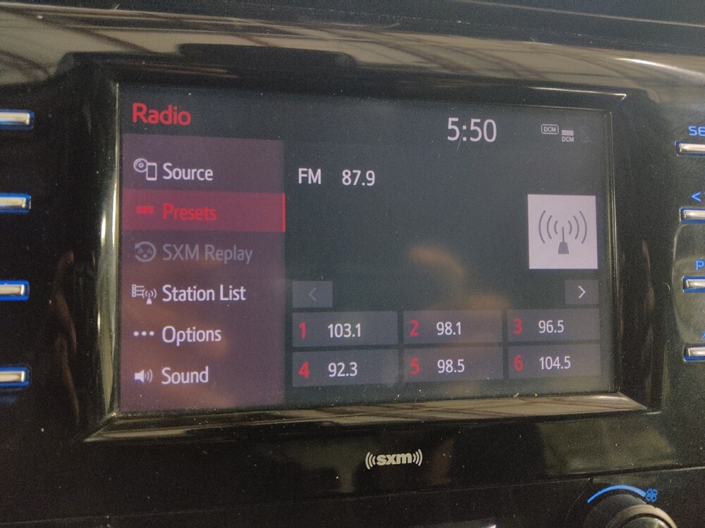 2020 Toyota Camry in Conyers, GA 30094 - 18096187 25