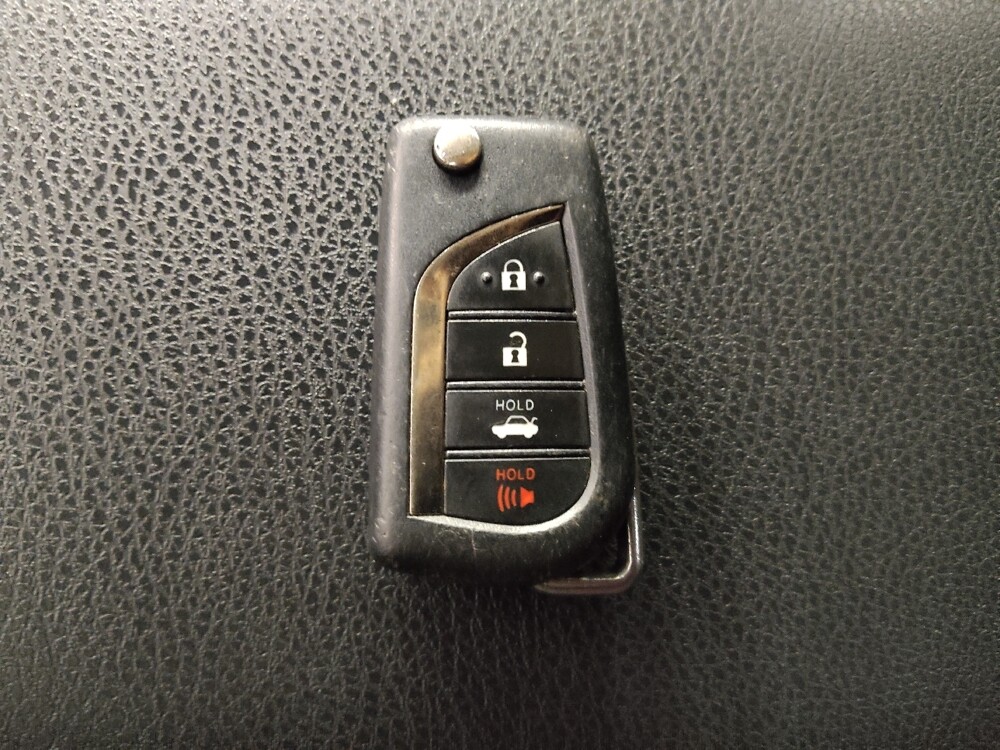 2020 Toyota Camry in Conyers, GA 30094 - 18096187 32