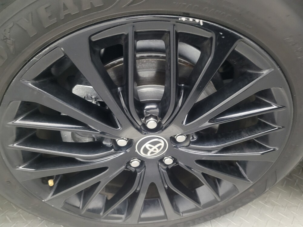 2020 Toyota Camry in Conyers, GA 30094 - 18096187 31