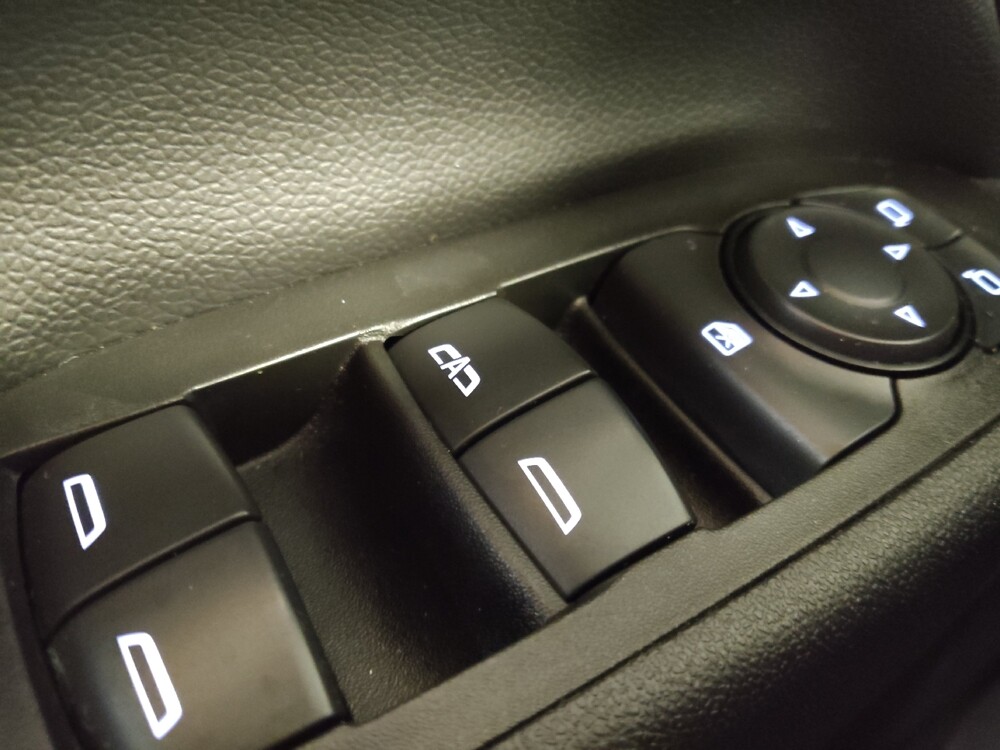 2021 Chevrolet Equinox in Raleigh, NC 27604 - 18096190 27