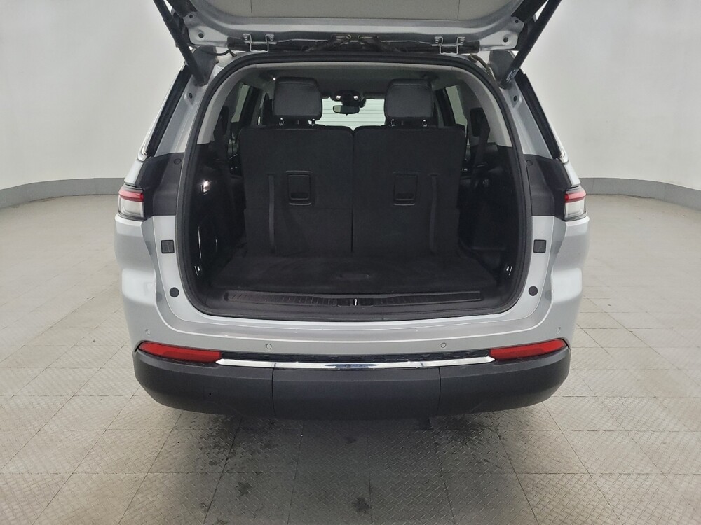 2021 Jeep Grand Cherokee L in Pittsburgh, PA 15236 - 18096195 29