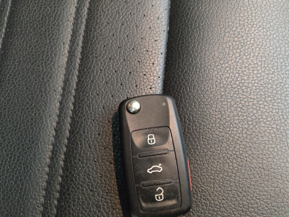 2017 Volkswagen Jetta in Lombard, IL 60148 - 18096198 32