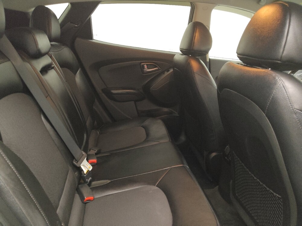 2015 Hyundai Tucson in Lombard, IL 60148 - 18096201 19