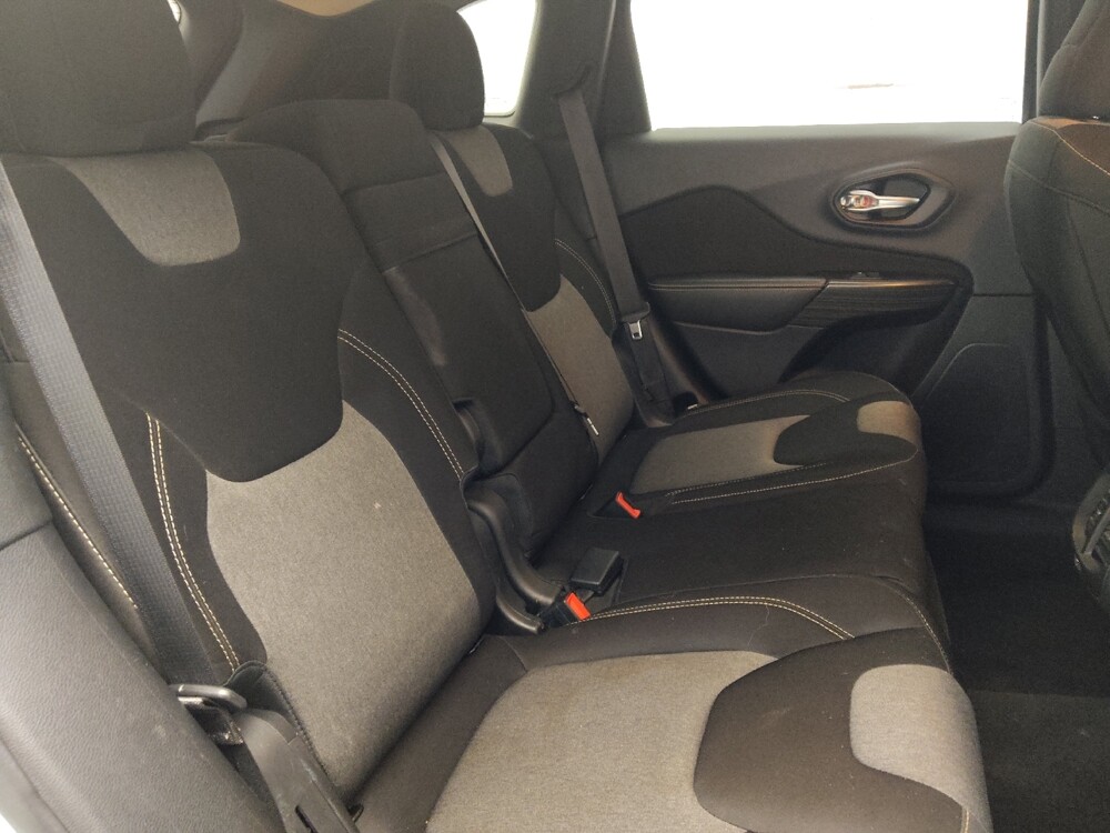 2015 Jeep Cherokee in West Palm Beach, FL 33409 - 18096203 19