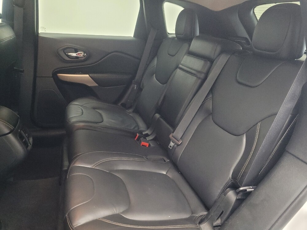 2018 Jeep Cherokee in Indianapolis, IN 46222 - 18096215 18