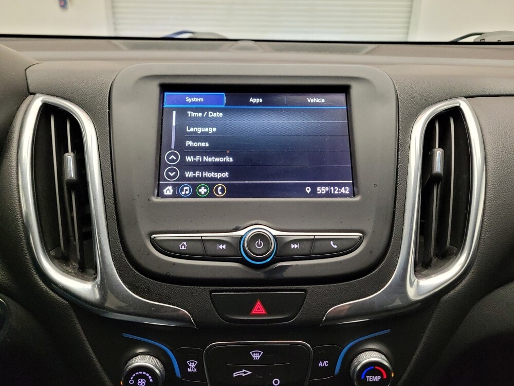 2019 Chevrolet Equinox in Montclair, CA 91763 - 18096218 25