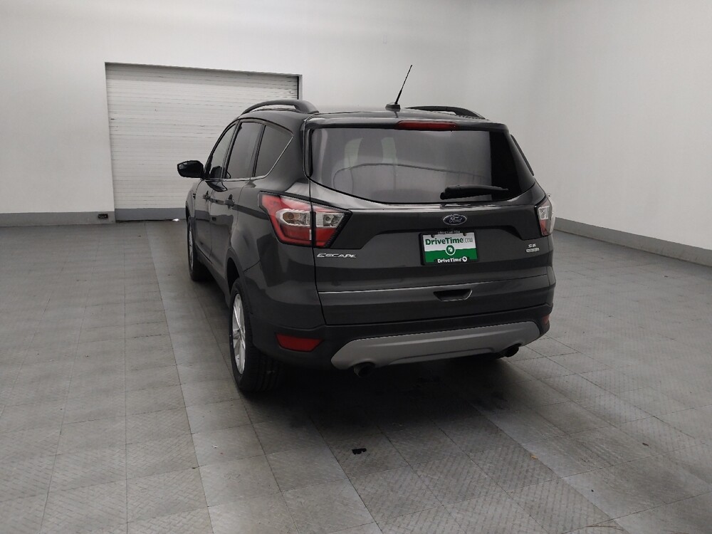 2018 Ford Escape in Morrow, GA 30260 - 18096219 5