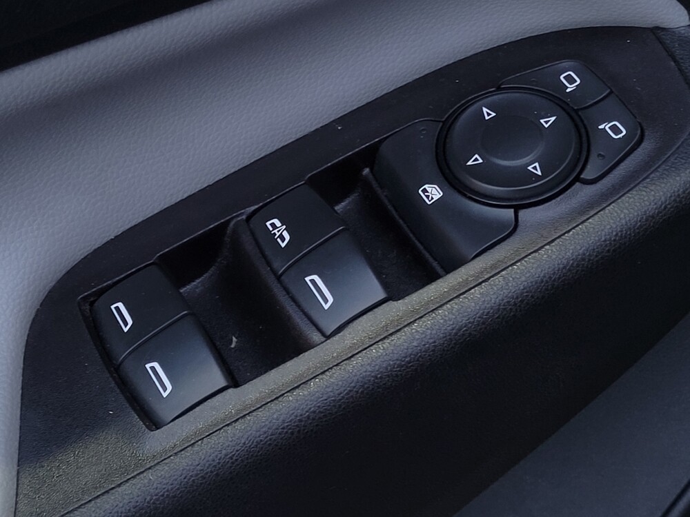 2020 Chevrolet Equinox in Charleston, SC 29414 - 18096224 27