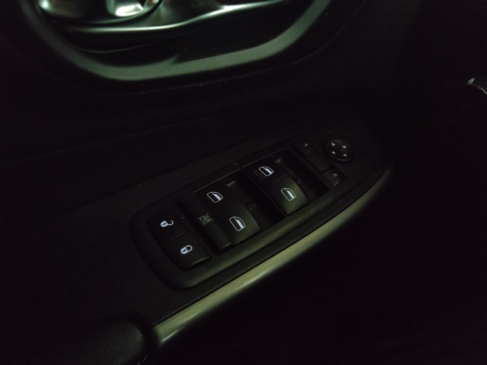 2019 Jeep Cherokee in Chattanooga, TN 37421 - 18096226 27