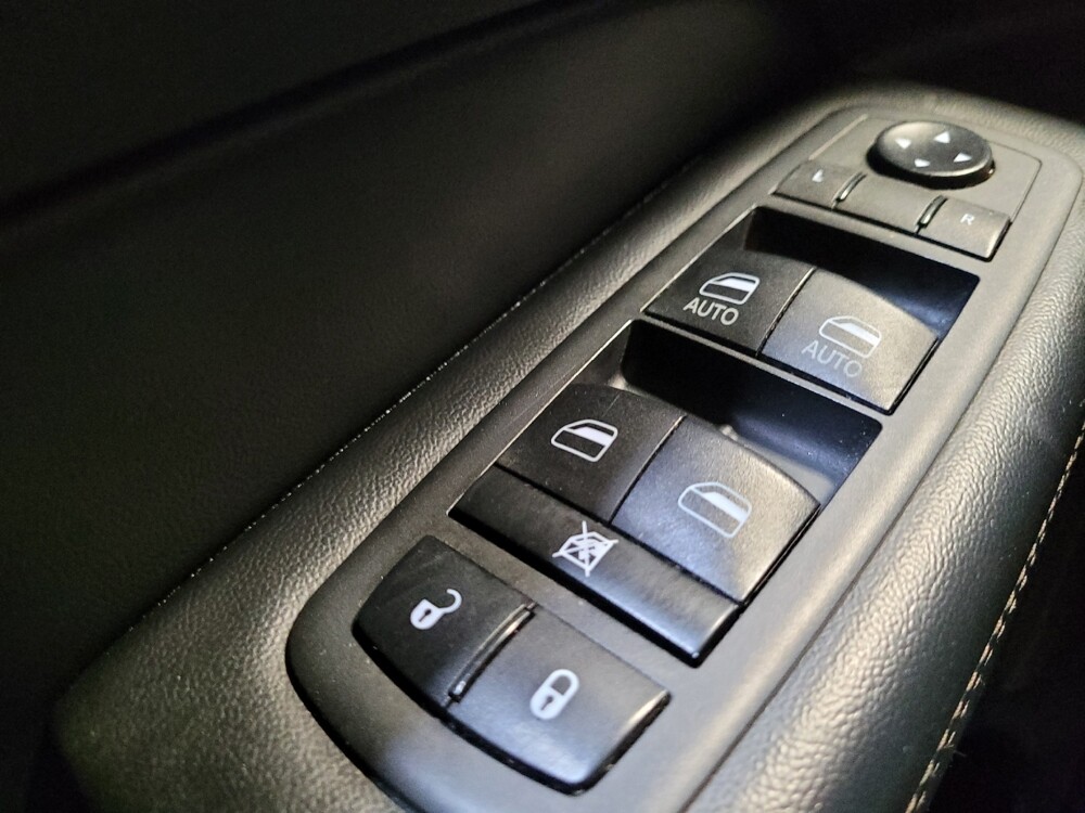 2019 Jeep Grand Cherokee in Downey, CA 90241 - 18096227 27