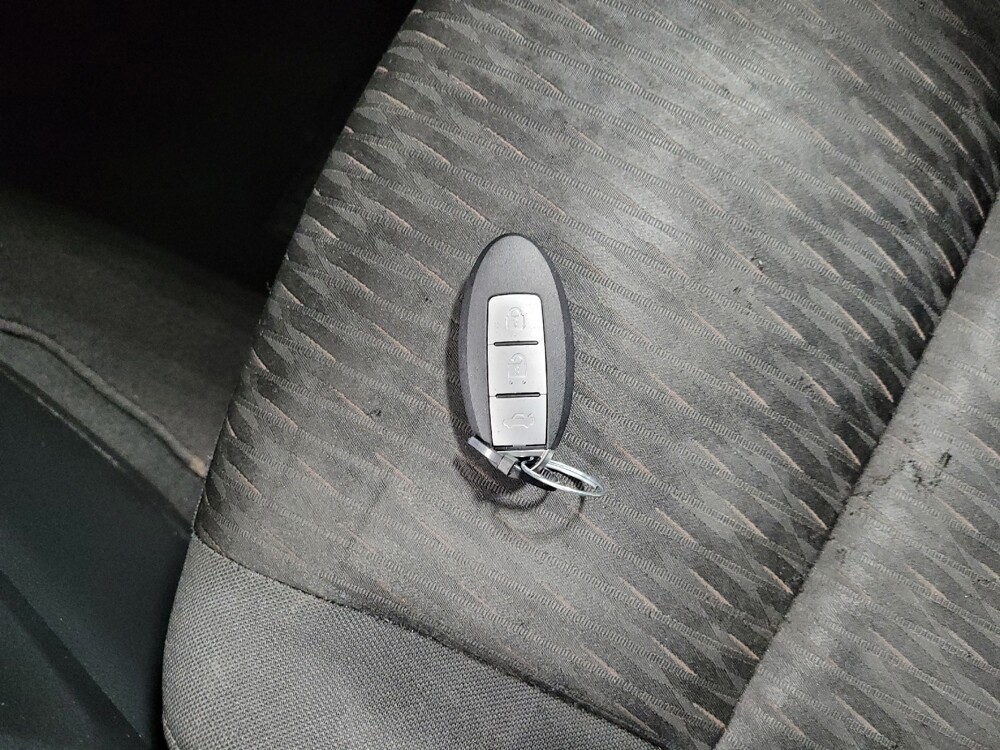 2018 Nissan Rogue in Pittsburgh, PA 15236 - 18096230 32