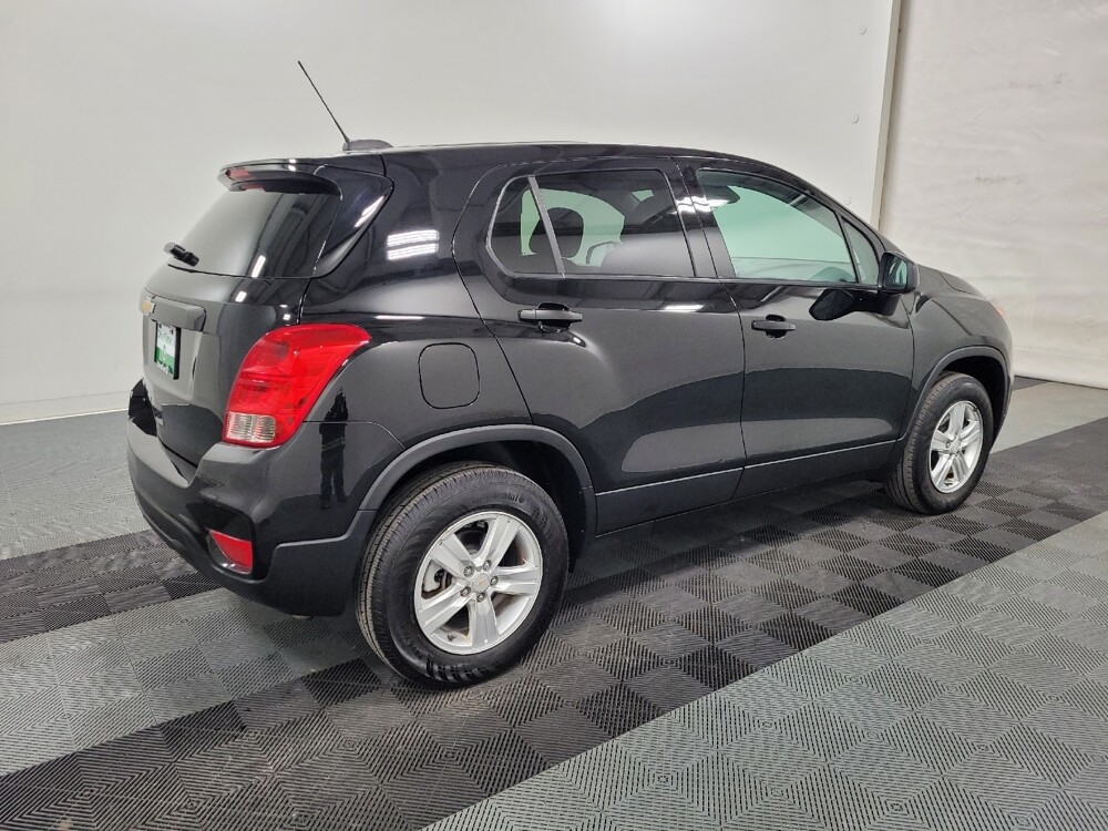 2022 Chevrolet Trax in Pittsburgh, PA 15236 - 18096232 10
