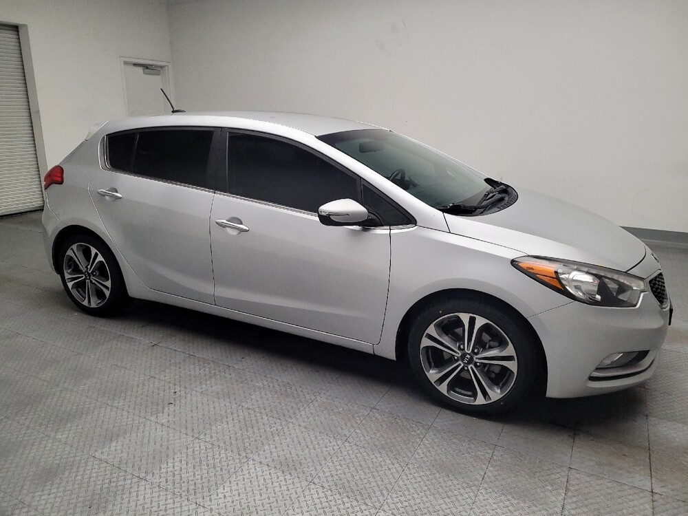 2016 Kia Forte in Riverside, CA 92504 - 18096233 11