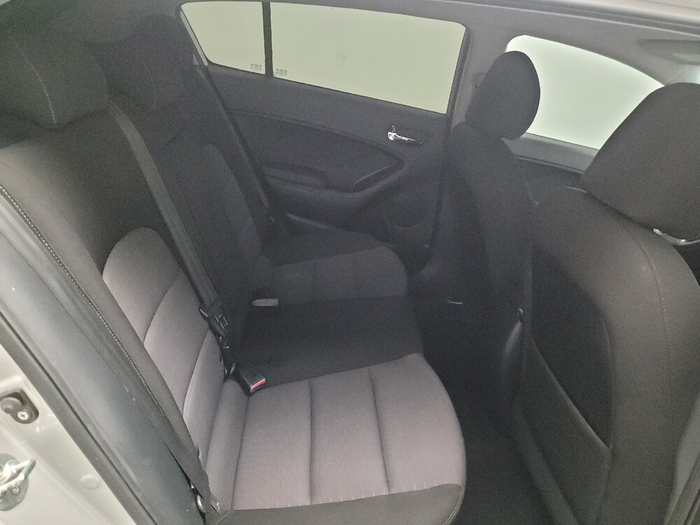 2016 Kia Forte in Riverside, CA 92504 - 18096233 19