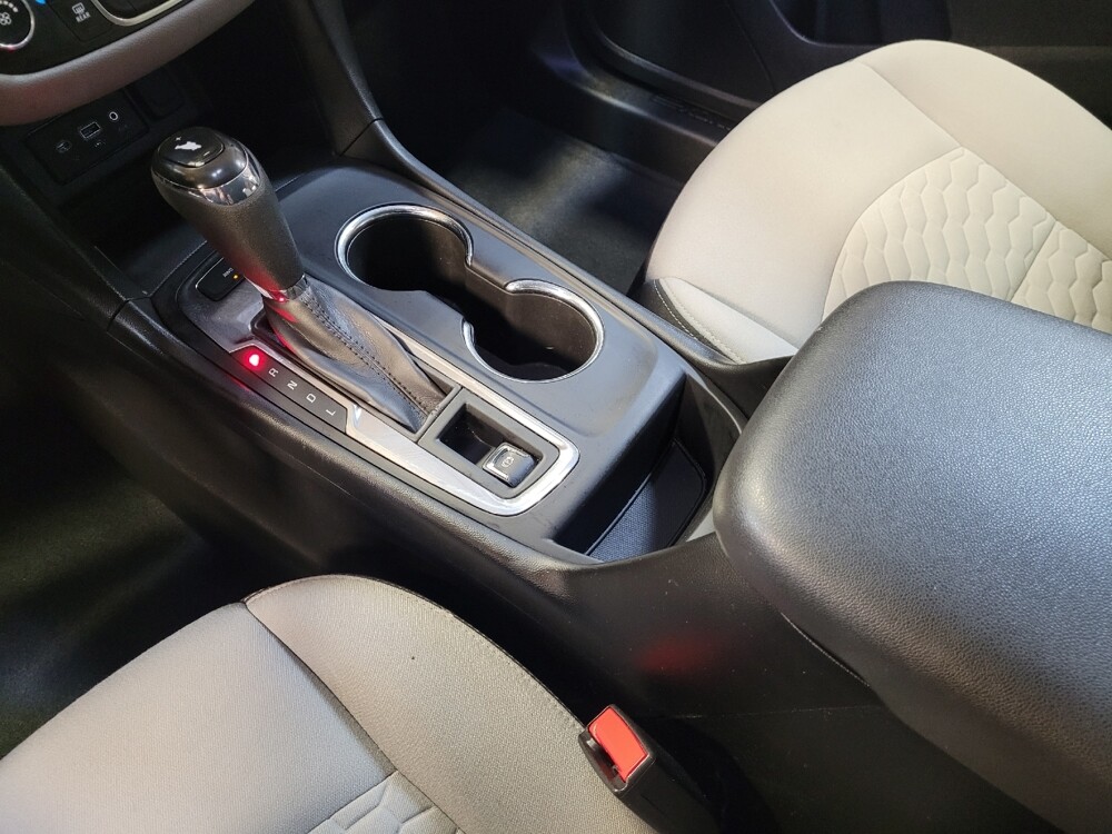 2020 Chevrolet Equinox in Riverside, CA 92504 - 18096234 26