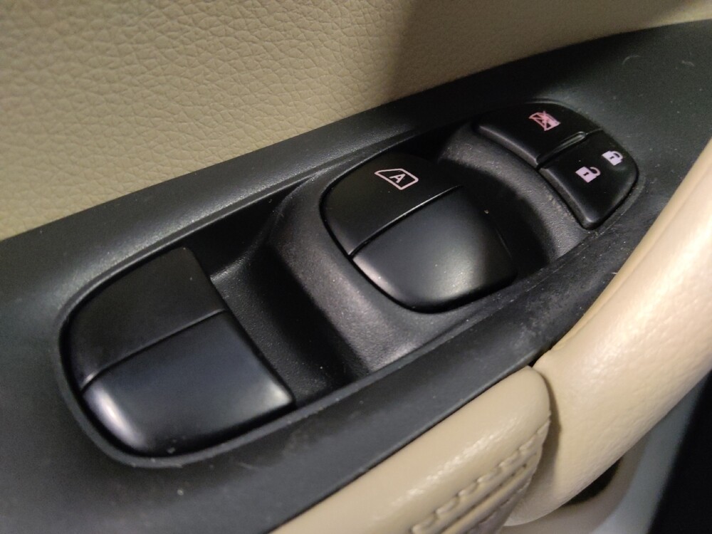 2019 Nissan Rogue in Phoenix, AZ 85022 - 18096237 27