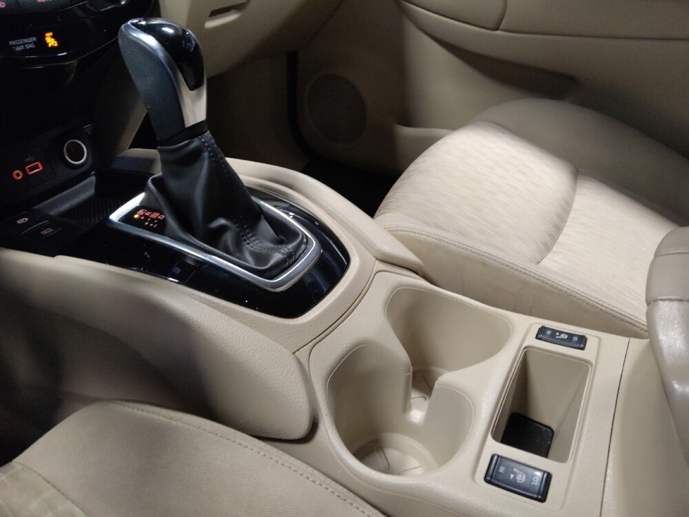 2019 Nissan Rogue in Phoenix, AZ 85022 - 18096237 26