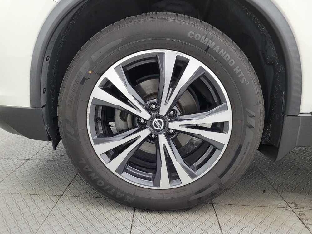 2019 Nissan Rogue in Phoenix, AZ 85022 - 18096237 31