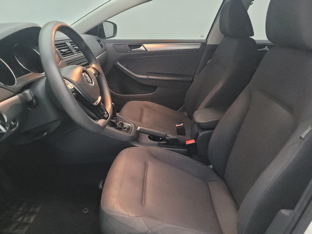 2015 Volkswagen Jetta in Orlando, FL 32808 - 18096240 17