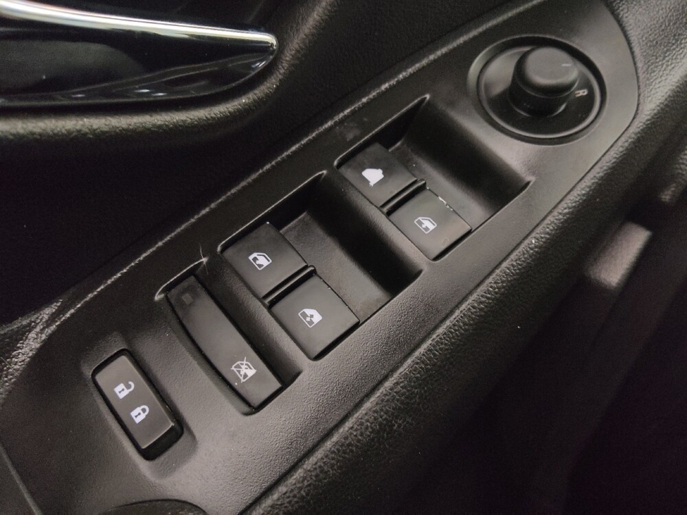 2020 Chevrolet Trax in Orlando, FL 32808 - 18096241 27