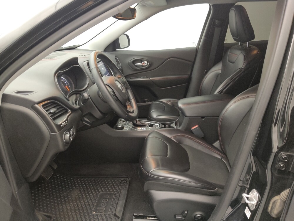 2019 Jeep Cherokee in Topeka, KS 66611 - 18096251 17