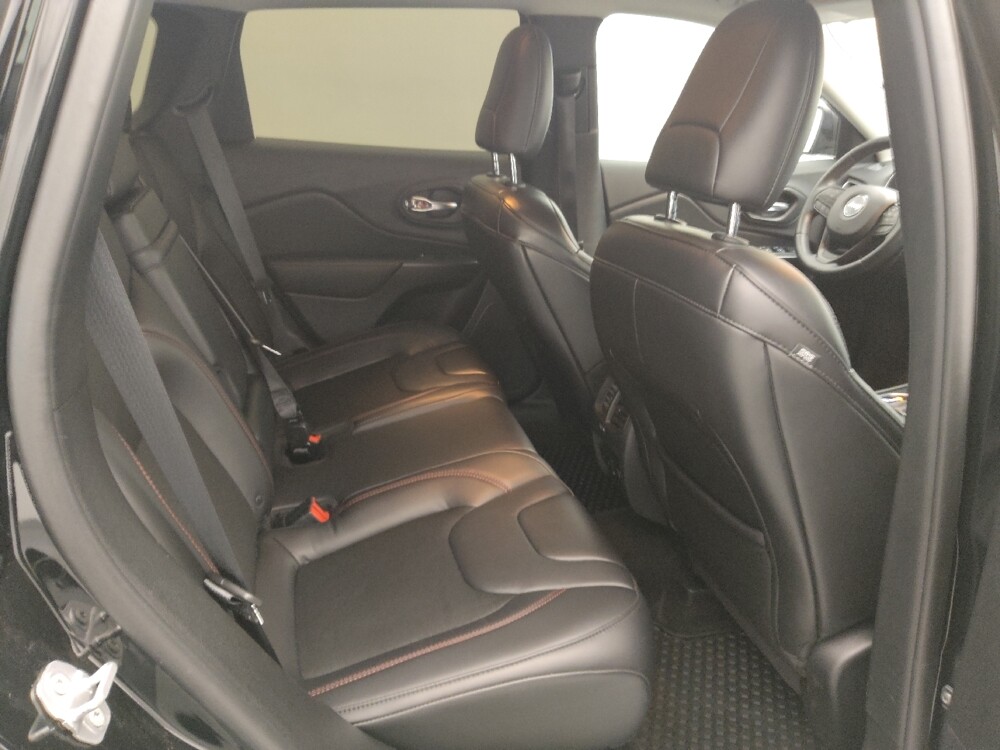 2019 Jeep Cherokee in Topeka, KS 66611 - 18096251 19