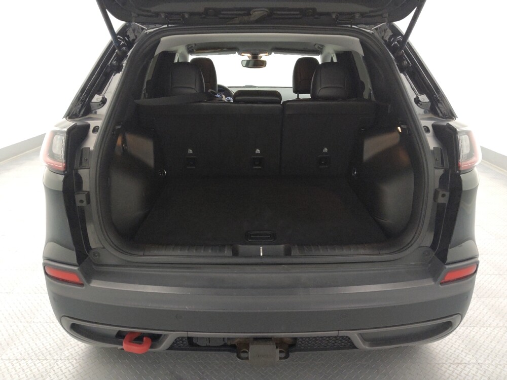 2019 Jeep Cherokee in Topeka, KS 66611 - 18096251 29