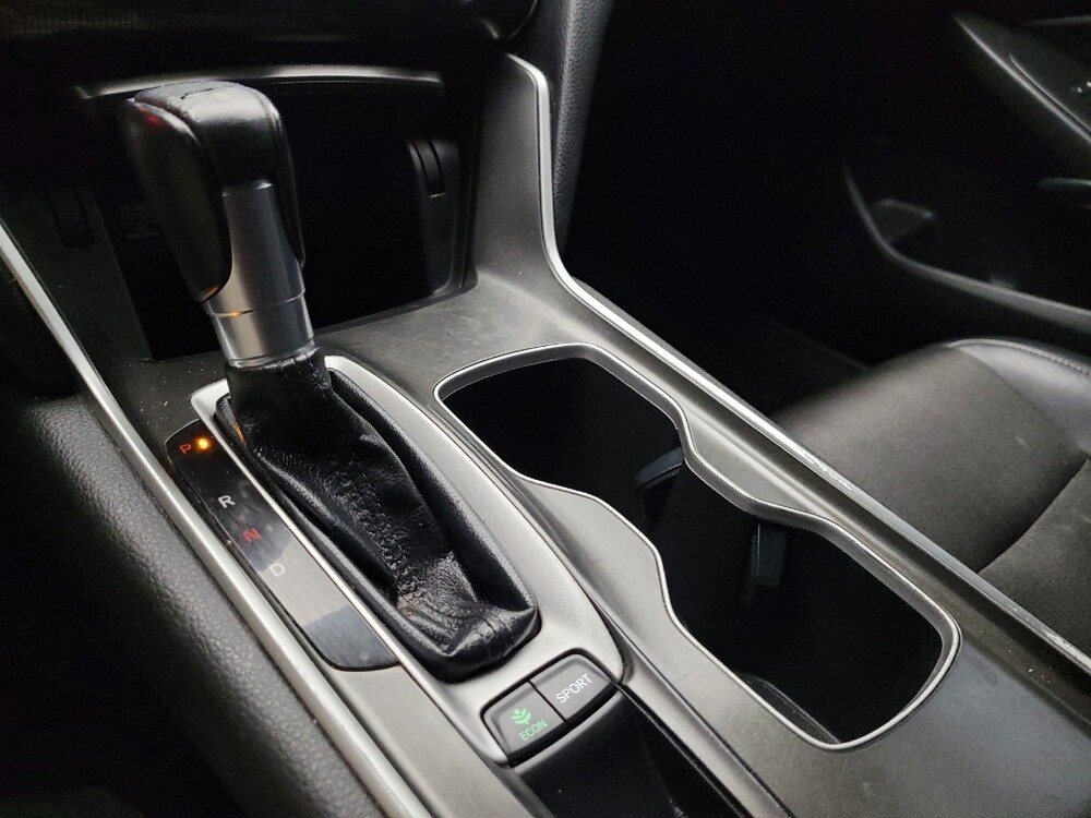 2018 Honda Accord in Glendale, AZ 85301 - 18096252 26