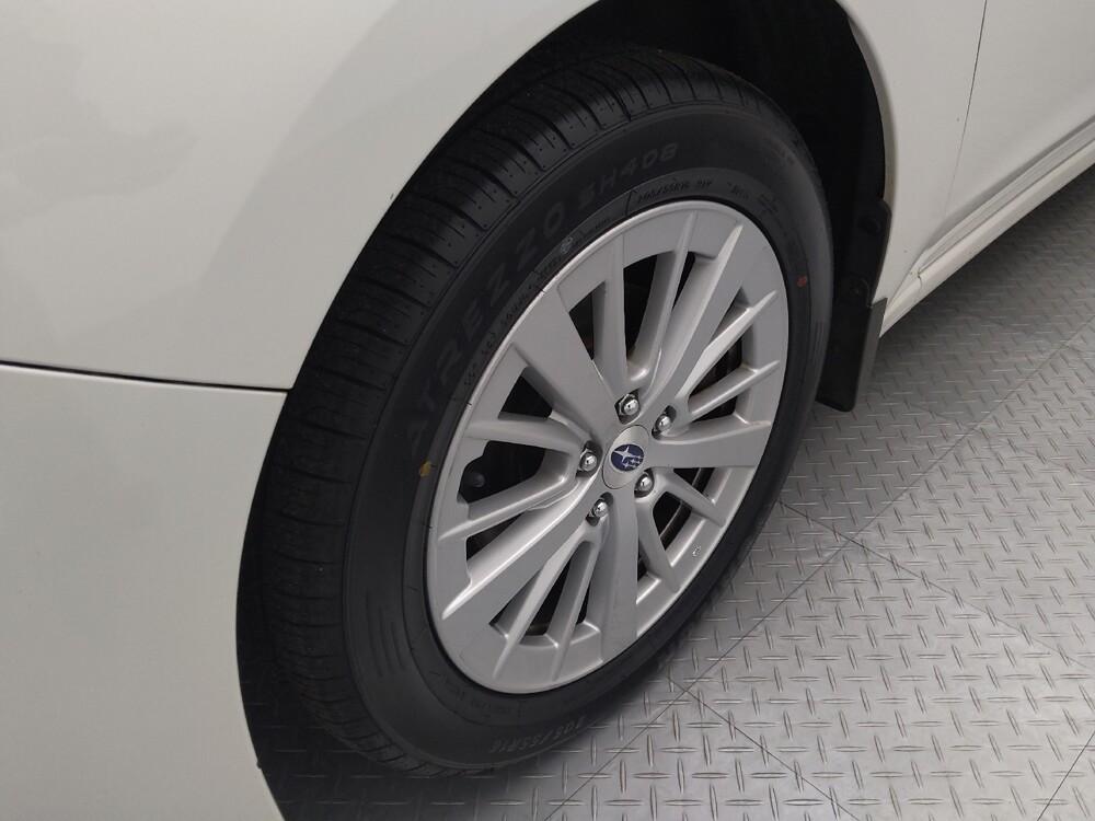 2018 Subaru Impreza in St. Louis, MO 63136 - 18096257 31
