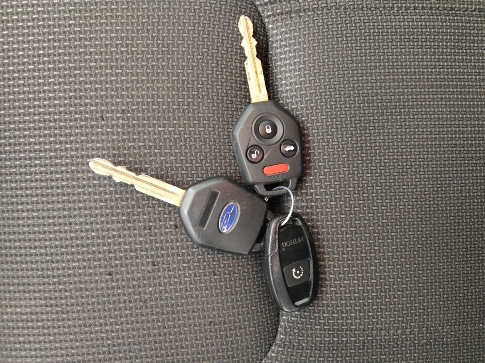 2018 Subaru Impreza in St. Louis, MO 63136 - 18096257 32