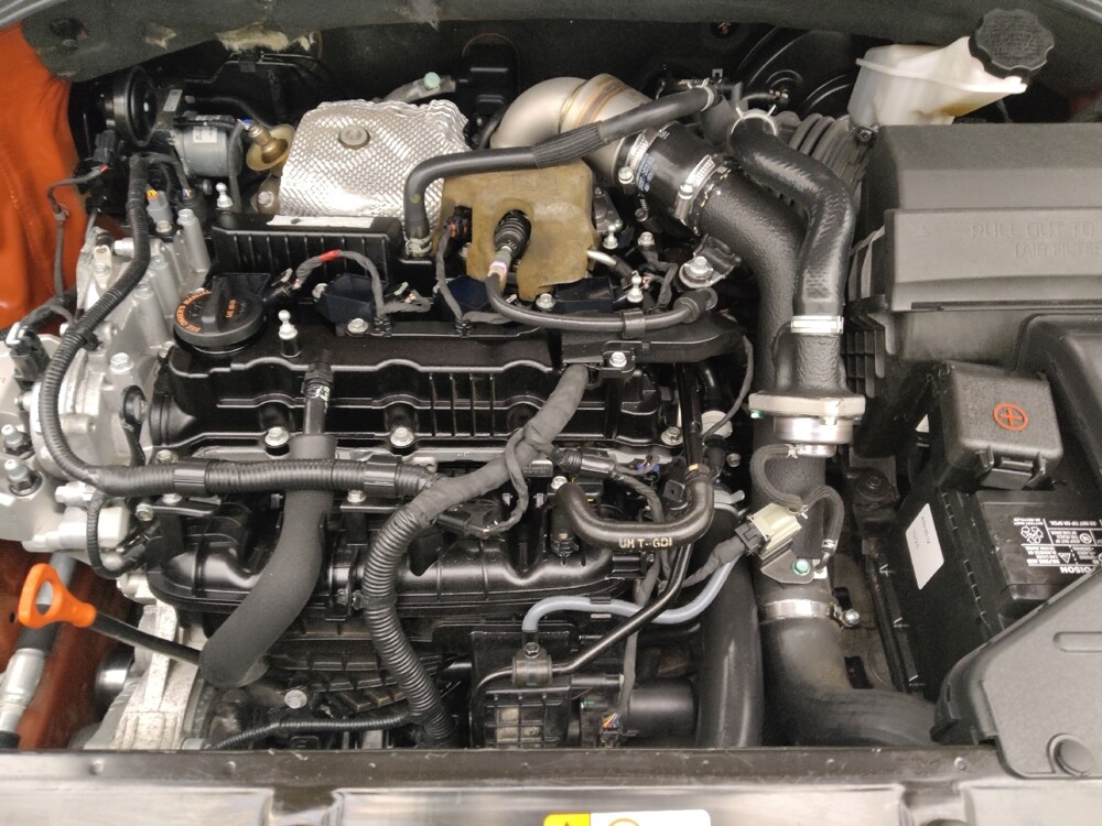 2017 Hyundai Santa Fe in Topeka, KS 66611 - 18096258 30