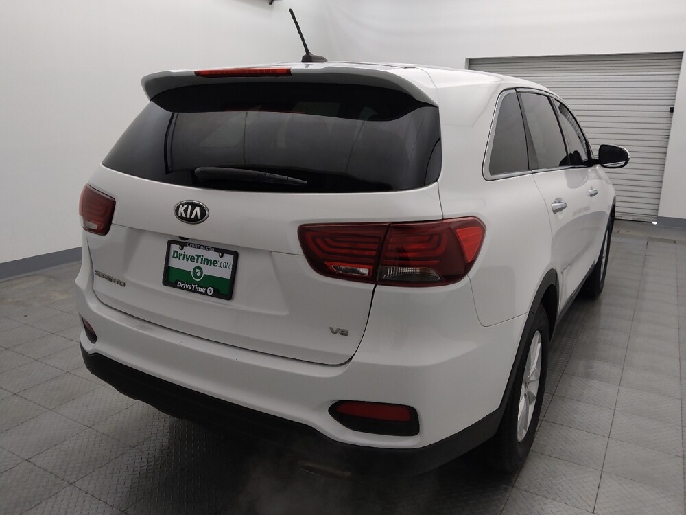 2019 Kia Sorento in Live Oak, TX 78233 - 18096259 7