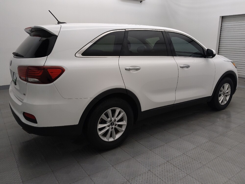 2019 Kia Sorento in Live Oak, TX 78233 - 18096259 10
