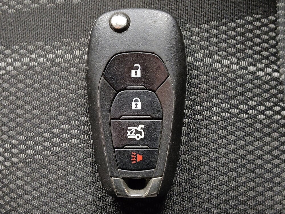 2020 Chevrolet Sonic in Live Oak, TX 78233 - 18096260 32