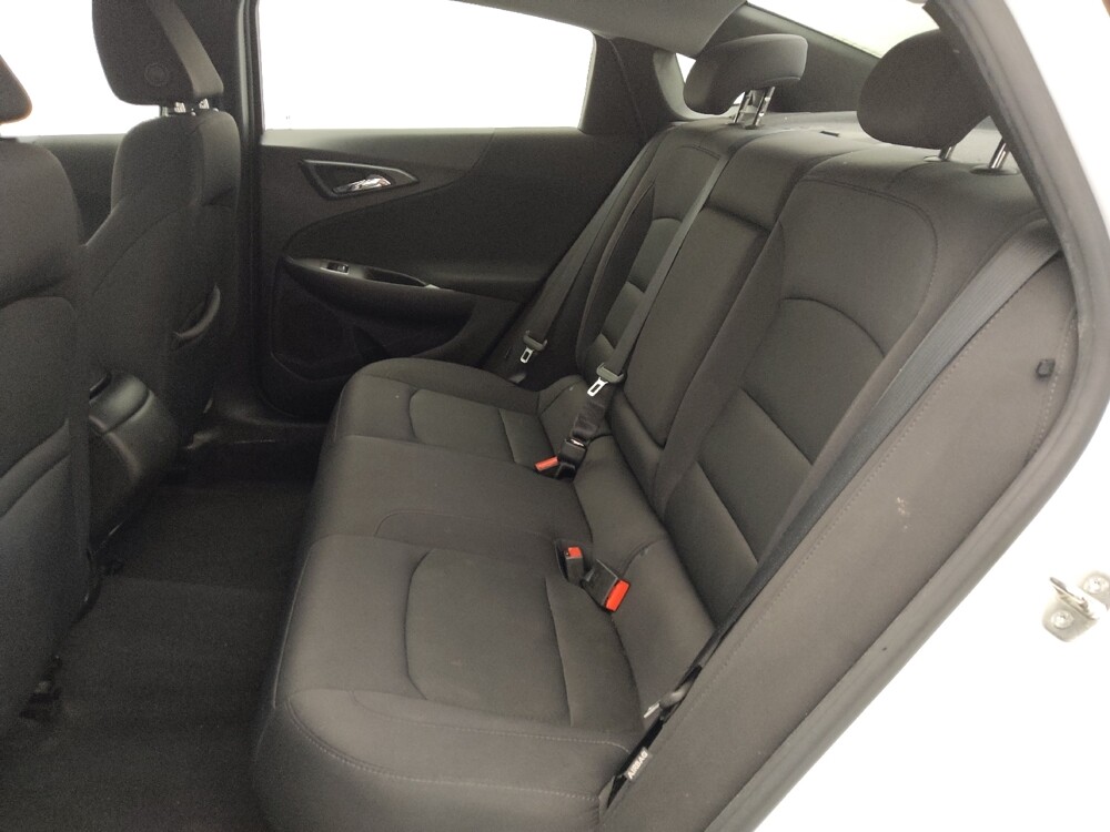 2017 Chevrolet Malibu in Live Oak, TX 78233 - 18096261 18