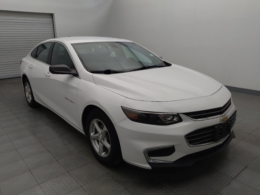 2017 Chevrolet Malibu in Live Oak, TX 78233 - 18096261 13