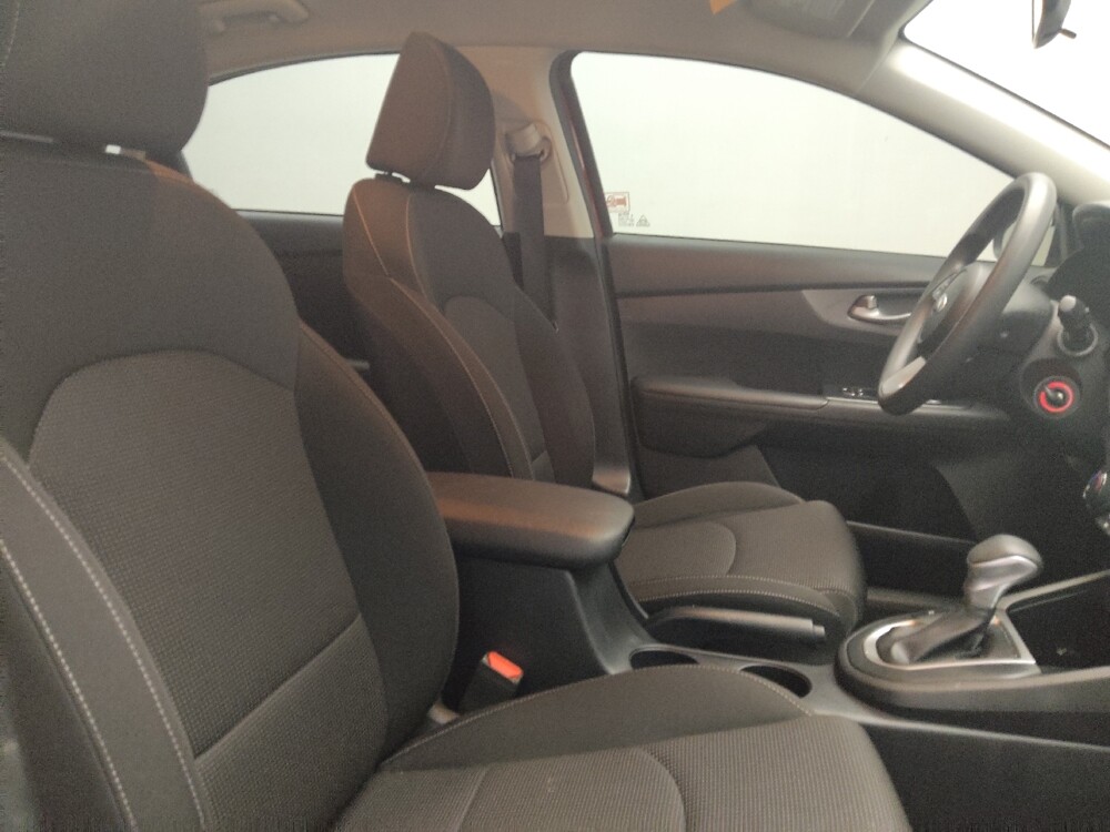 2020 Kia Forte in Conyers, GA 30094 - 18096262 21