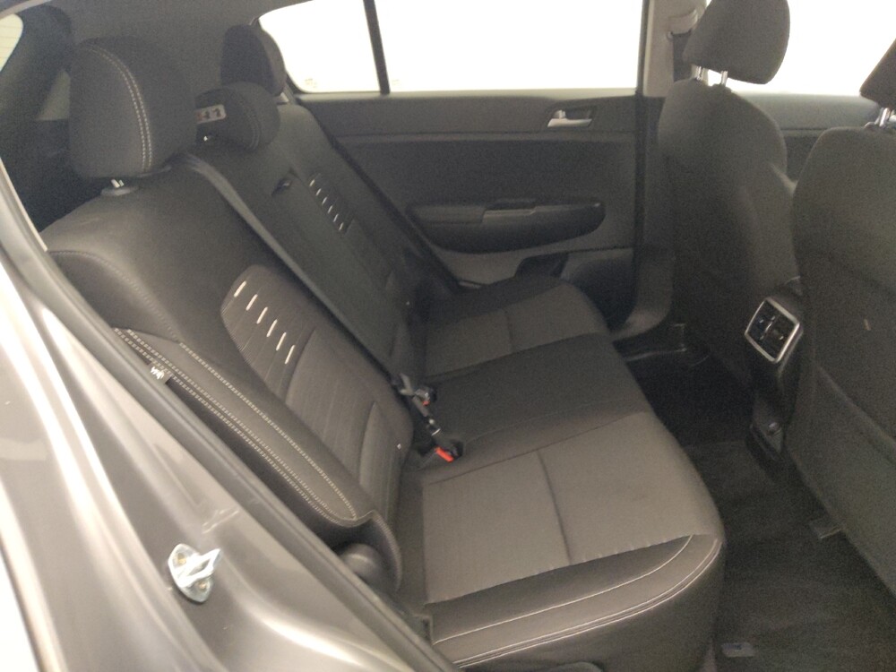 2018 Kia Sportage in Houston, TX 77060 - 18096272 19