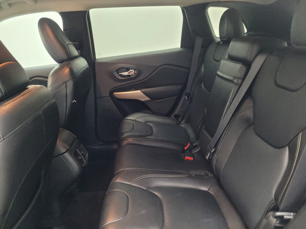 2018 Jeep Cherokee in Athens, GA 30606 - 18096275 18