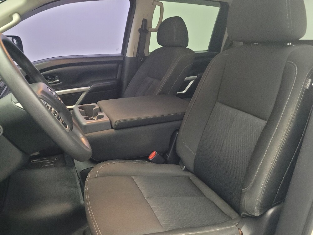 2017 Nissan Titan in Chattanooga, TN 37421 - 18096279 17