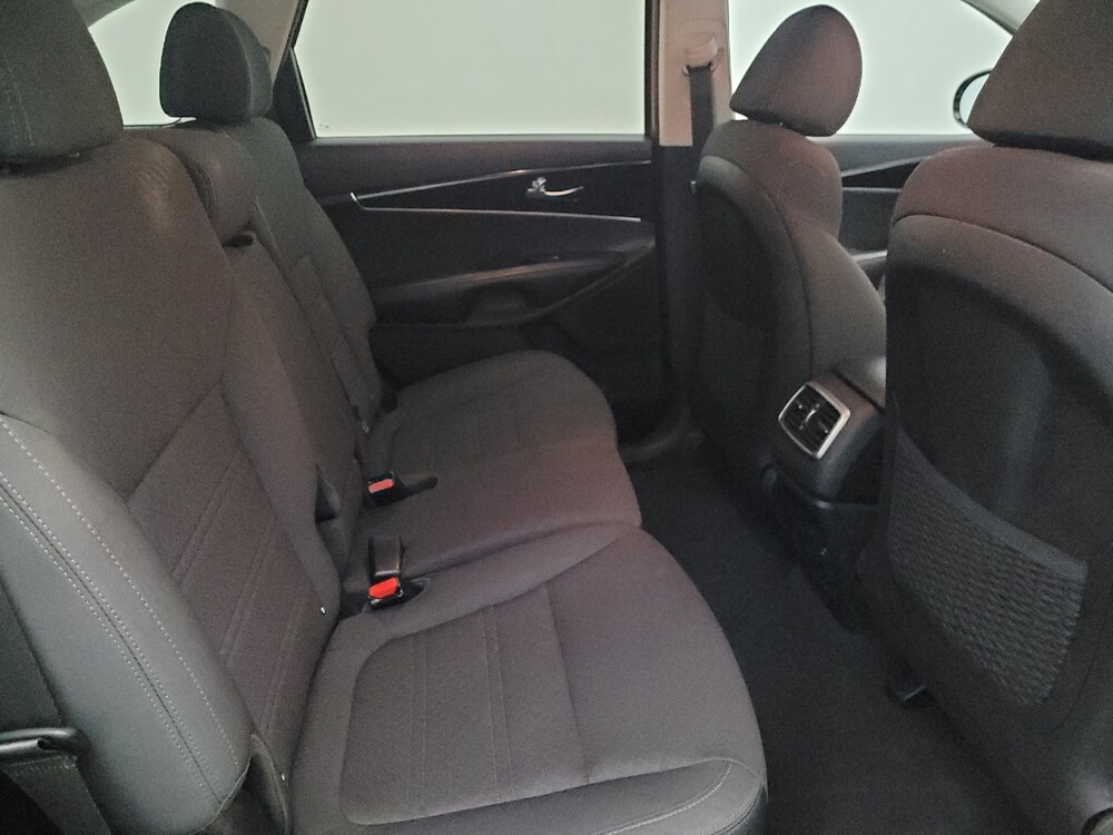 2020 Kia Sorento in Kissimmee, FL 34744 - 18096285 19