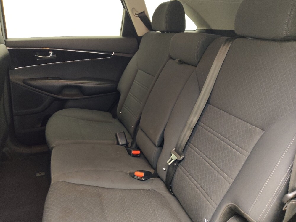 2018 Kia Sorento in Savannah, GA 31419 - 18096288 18