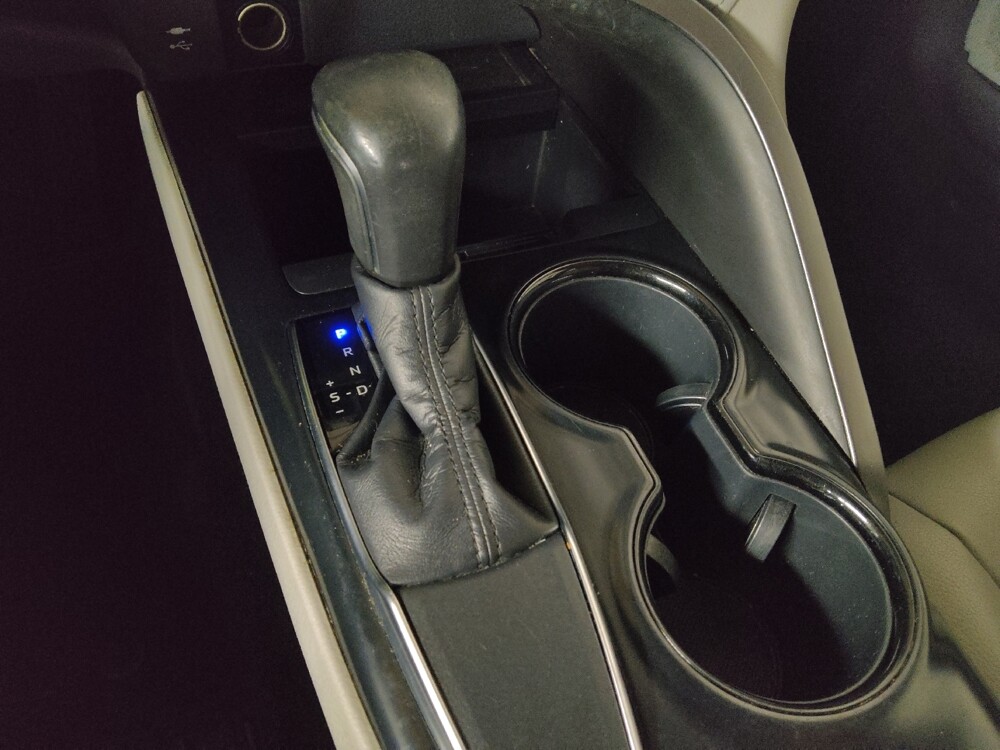 2019 Toyota Camry in Conyers, GA 30094 - 18096294 26