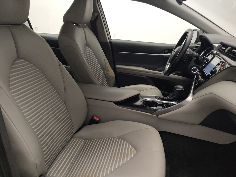 2019 Toyota Camry in Conyers, GA 30094 - 18096294 21