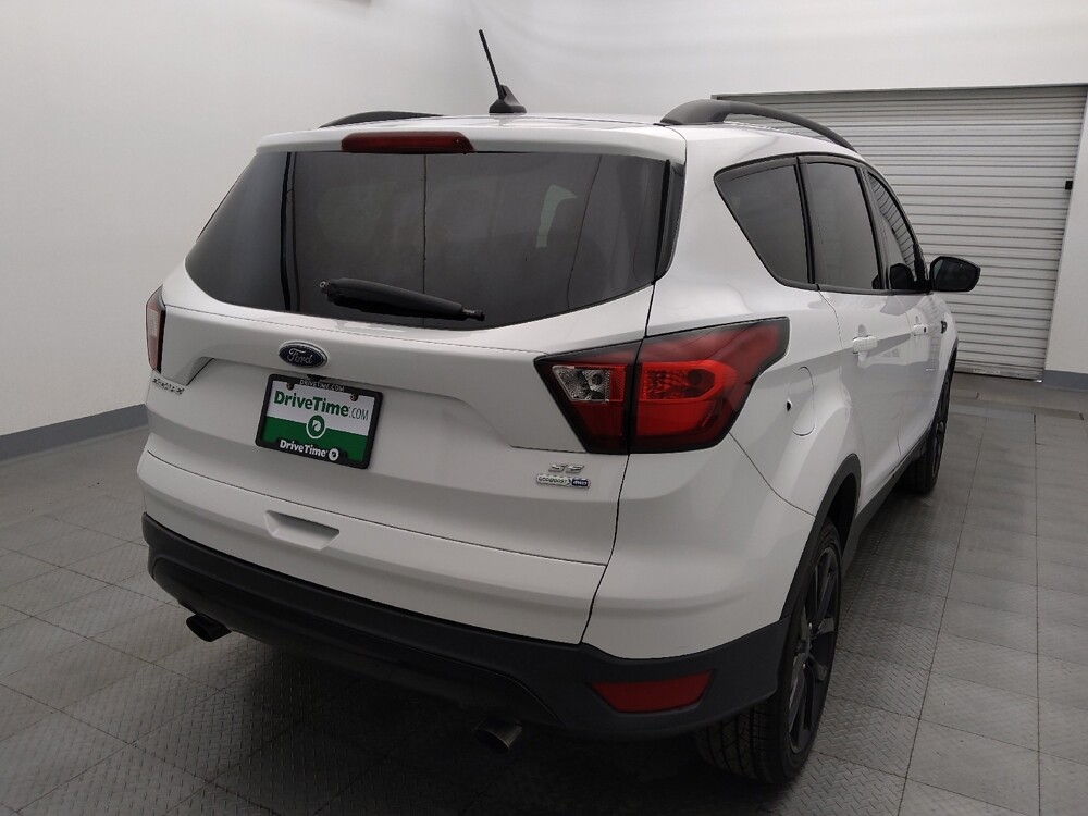 2019 Ford Escape in Houston, TX 77034 - 18096296 7