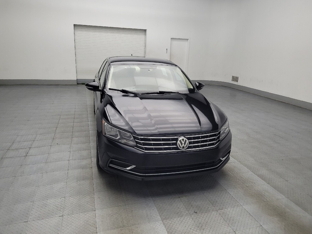 2019 Volkswagen Passat in Marietta, GA 30062 - 18096299 14