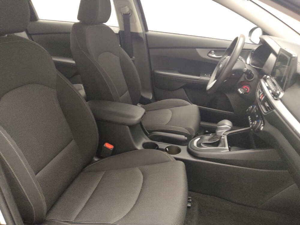 2019 Kia Forte in Athens, GA 30606 - 18096305 21